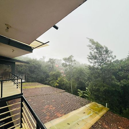 Red Stone Villas Coorg Madikeri Ngoại thất bức ảnh