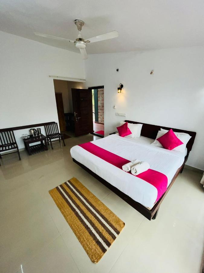 Red Stone Villas Coorg Madikeri Ngoại thất bức ảnh