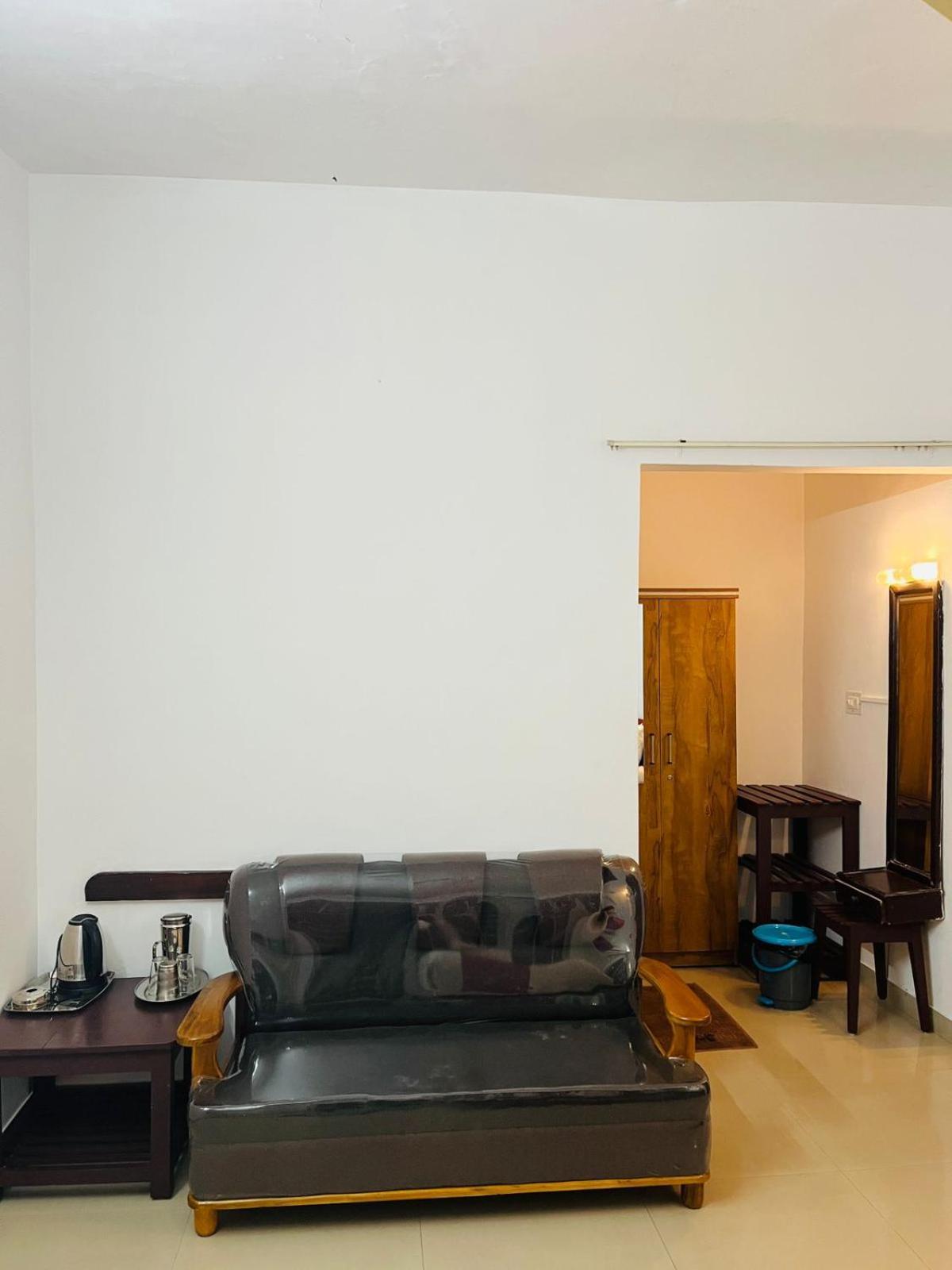 Red Stone Villas Coorg Madikeri Ngoại thất bức ảnh