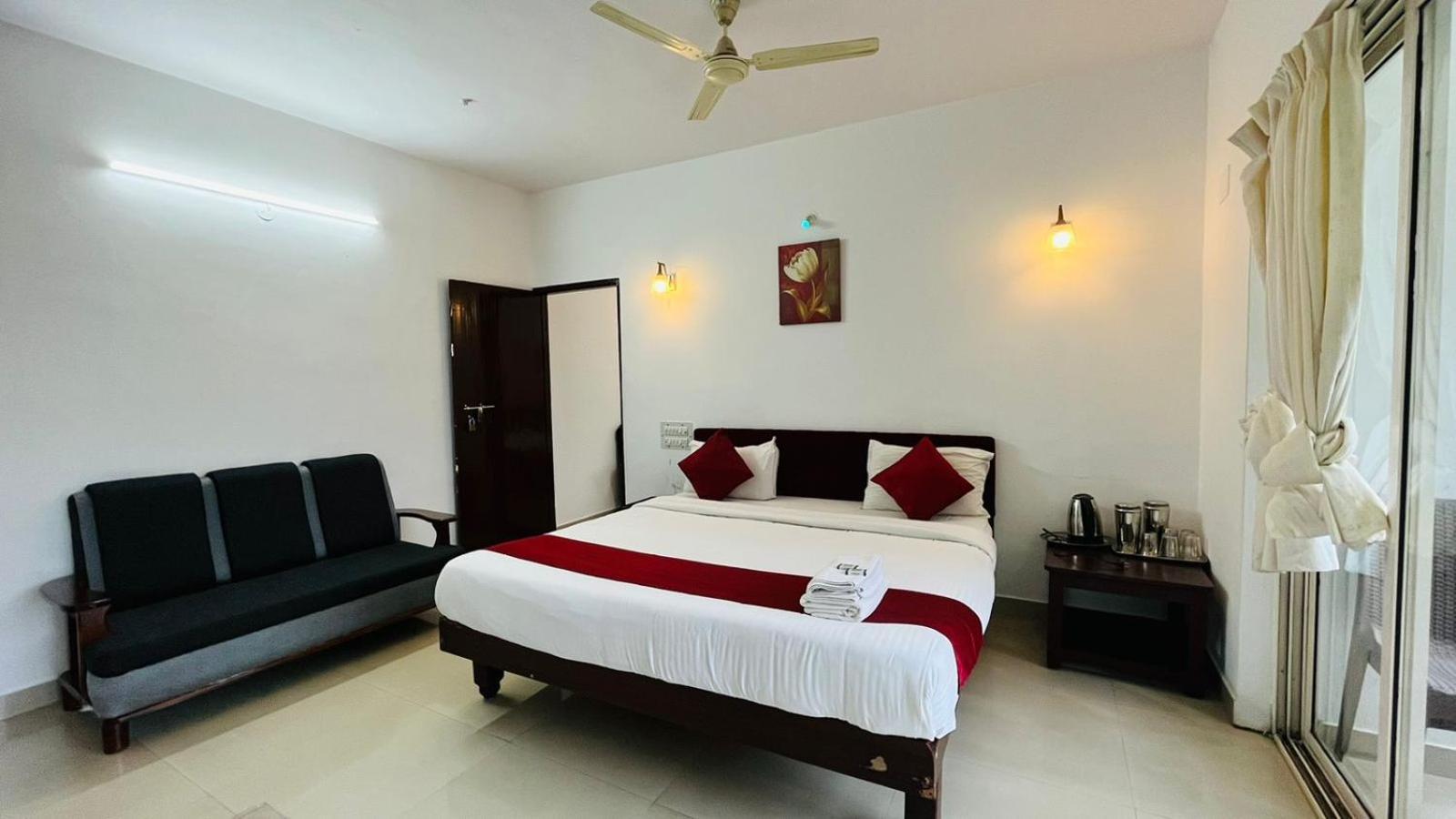 Red Stone Villas Coorg Madikeri Ngoại thất bức ảnh