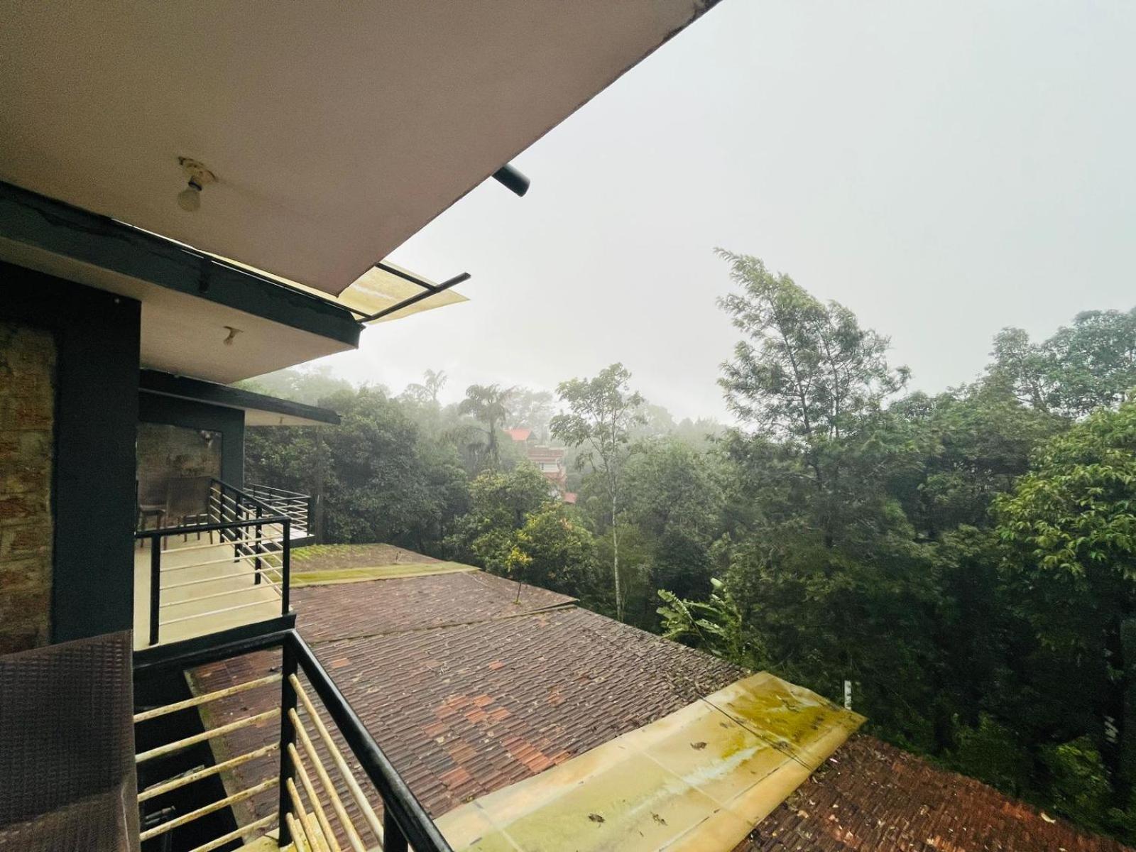 Red Stone Villas Coorg Madikeri Ngoại thất bức ảnh